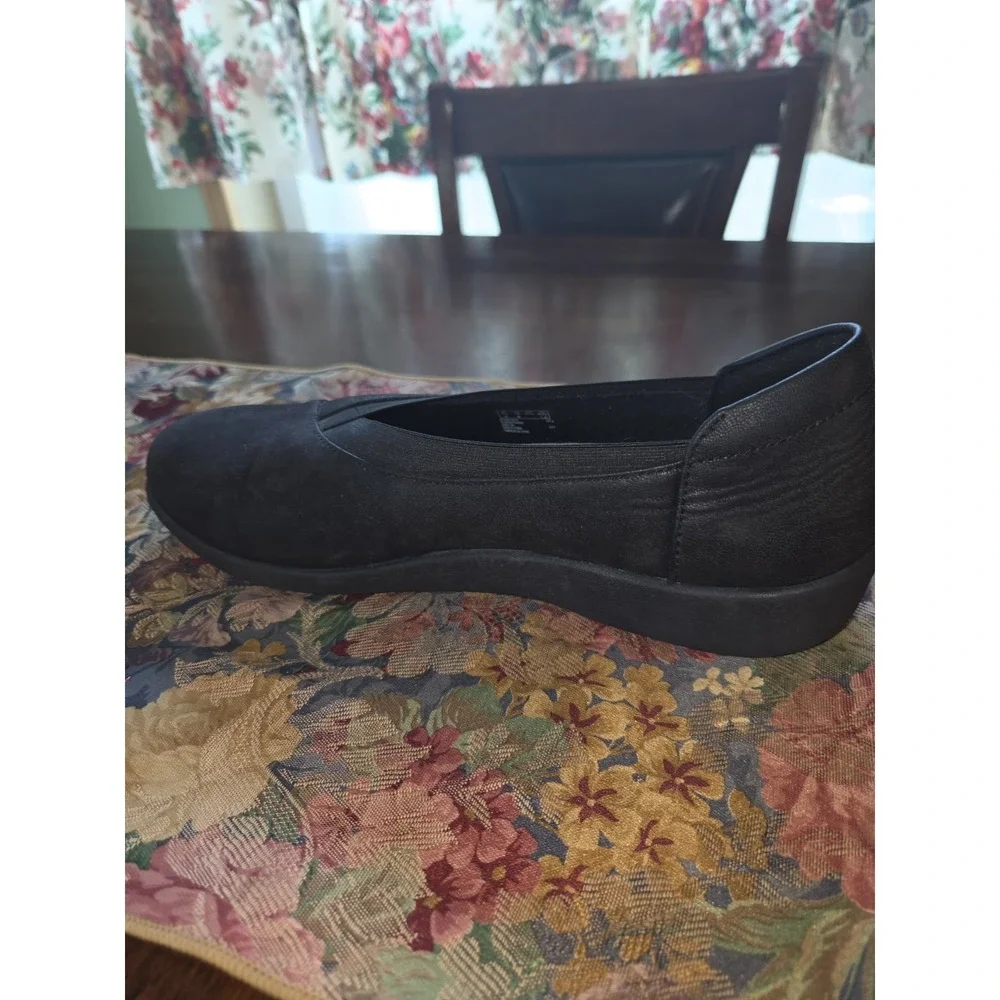 Clarks Cloudsteppers Breeze Ayla women's slip-on flats Size 10